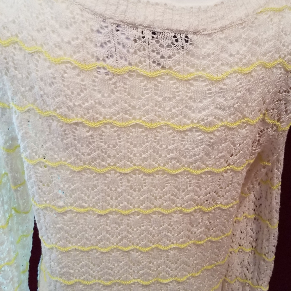 Cristopher & Banks thin sweater - Picture 4 of 8